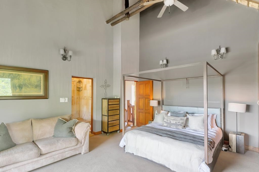 5 Bedroom Property for Sale in Boschenvaal River Front Lodges Free State